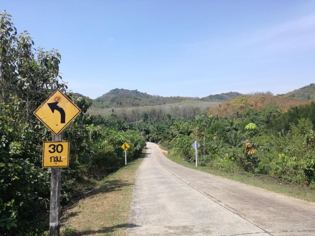 Mr Bao Homestay & Bungalows ヤオノイ島 エクステリア 写真