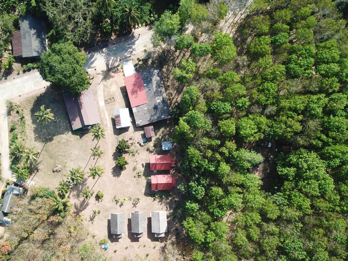 Mr Bao Homestay & Bungalows ヤオノイ島 エクステリア 写真