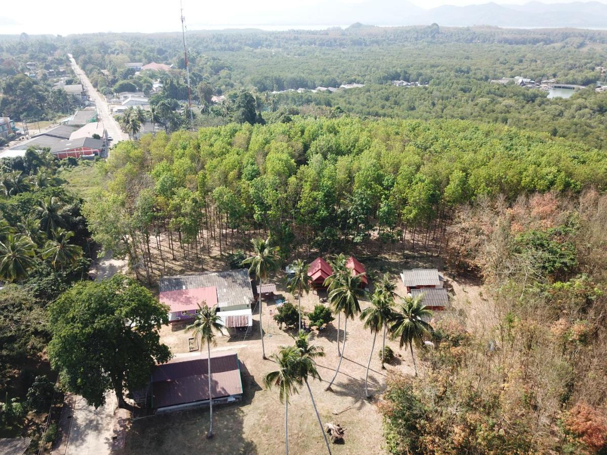 Mr Bao Homestay & Bungalows ヤオノイ島 エクステリア 写真