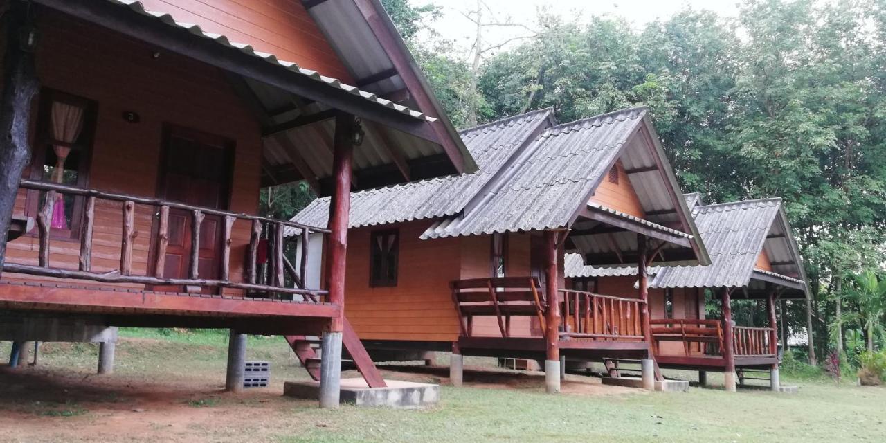 Mr Bao Homestay & Bungalows ヤオノイ島 エクステリア 写真